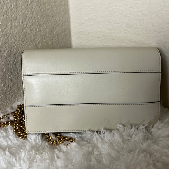 Gucci Bee Wallet on Chain - Picture 3 of 9